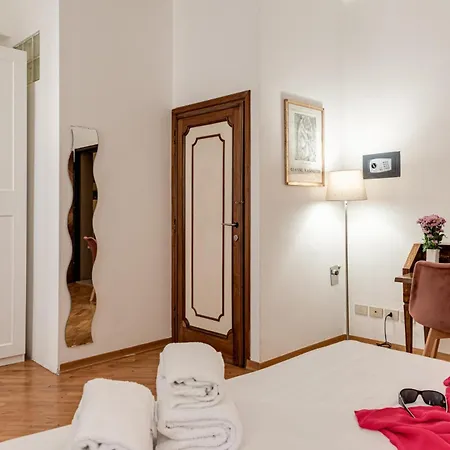 Leonardino - Sweet Dreams In Apartman *